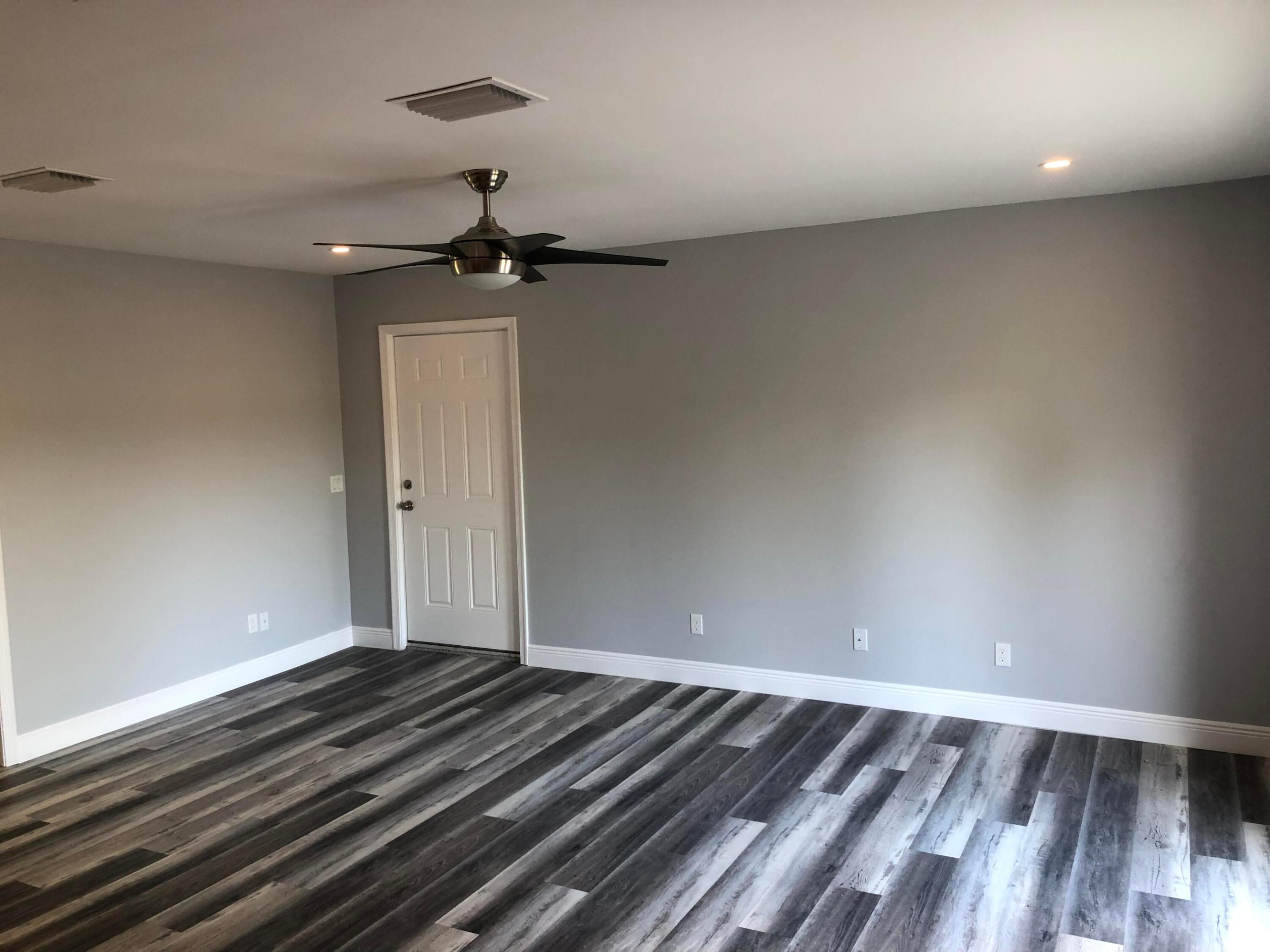 METES AND BOUNDS - Land