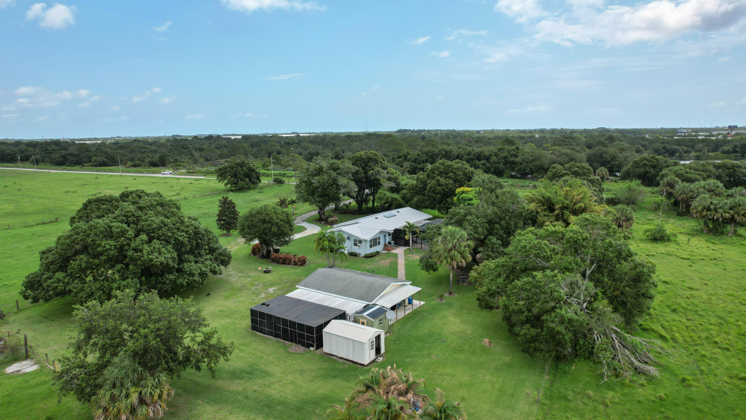 METES AND BOUNDS - Land