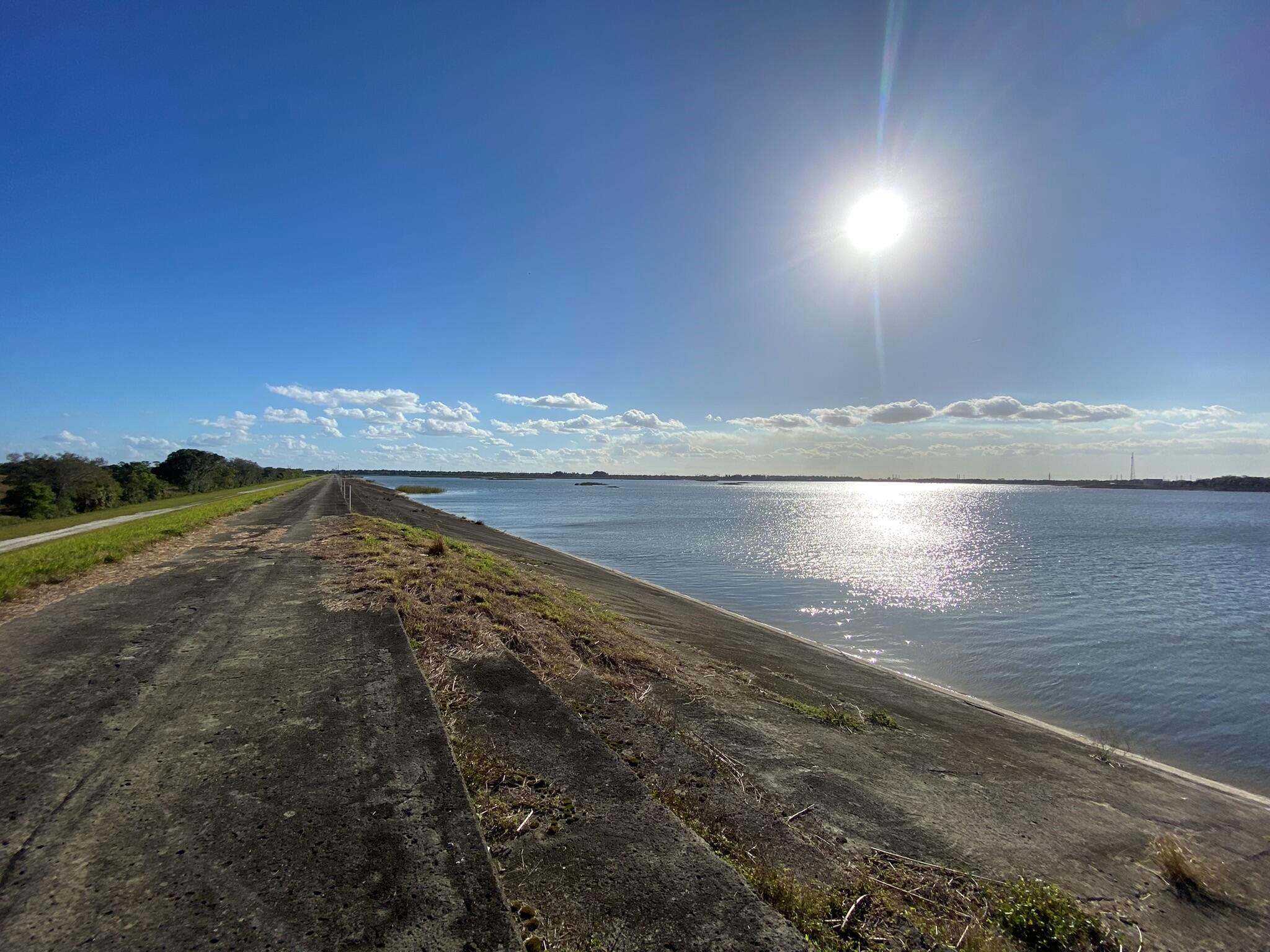 METES AND BOUNDS - Land