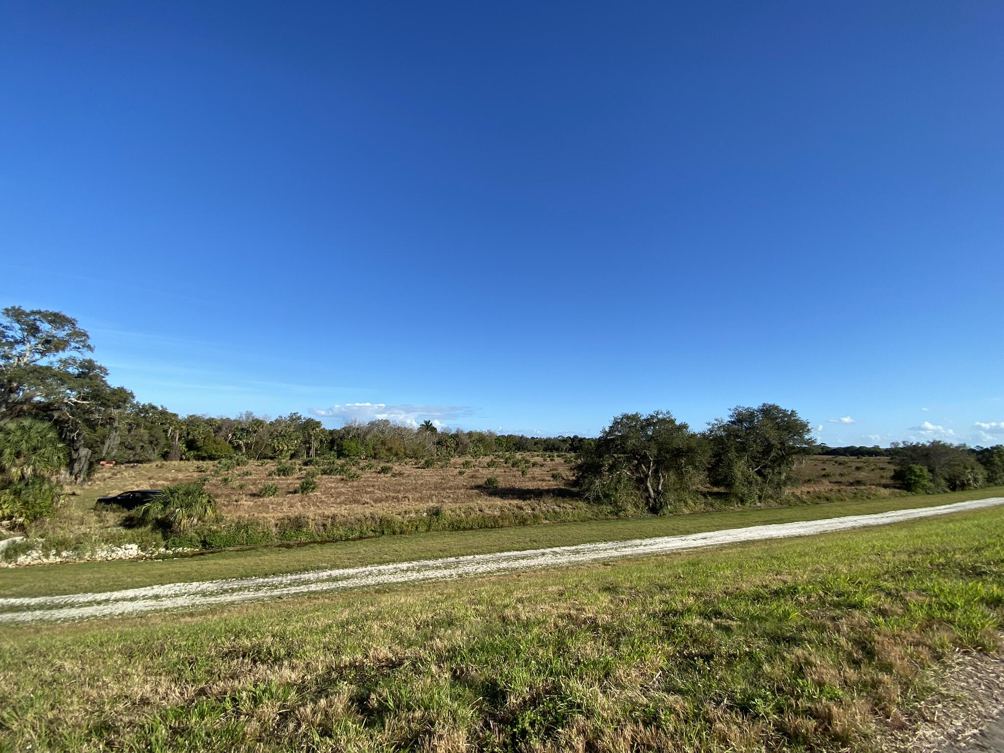 METES AND BOUNDS - Land