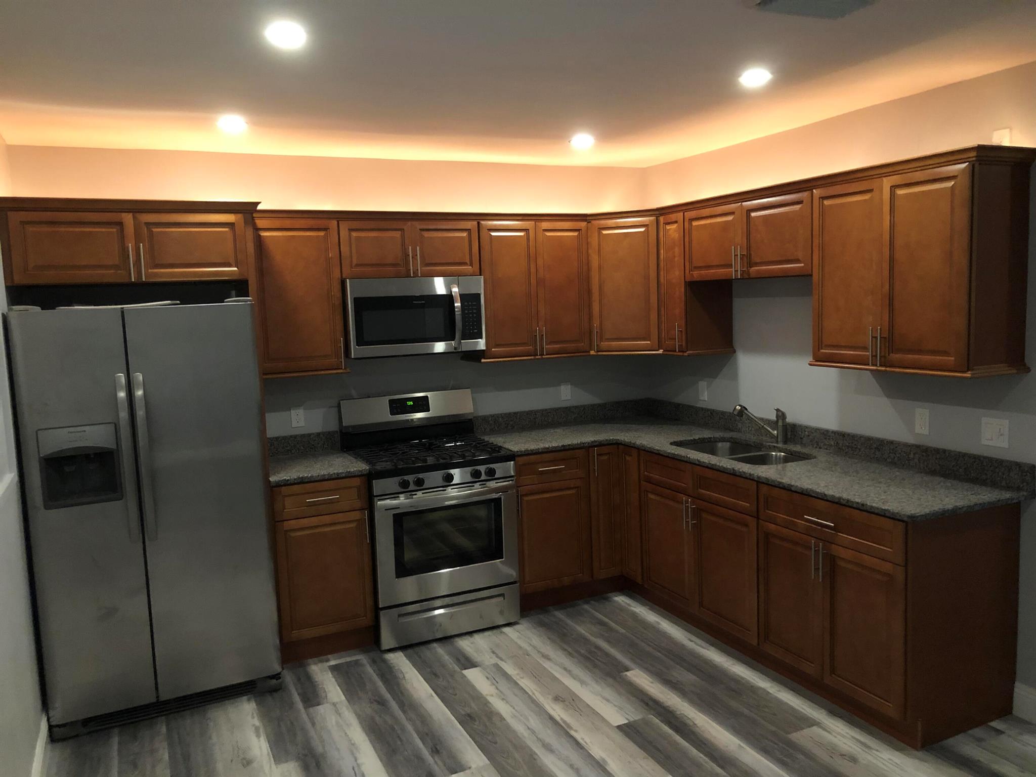 METES AND BOUNDS - Land