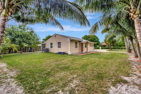 A home in Lake Worth