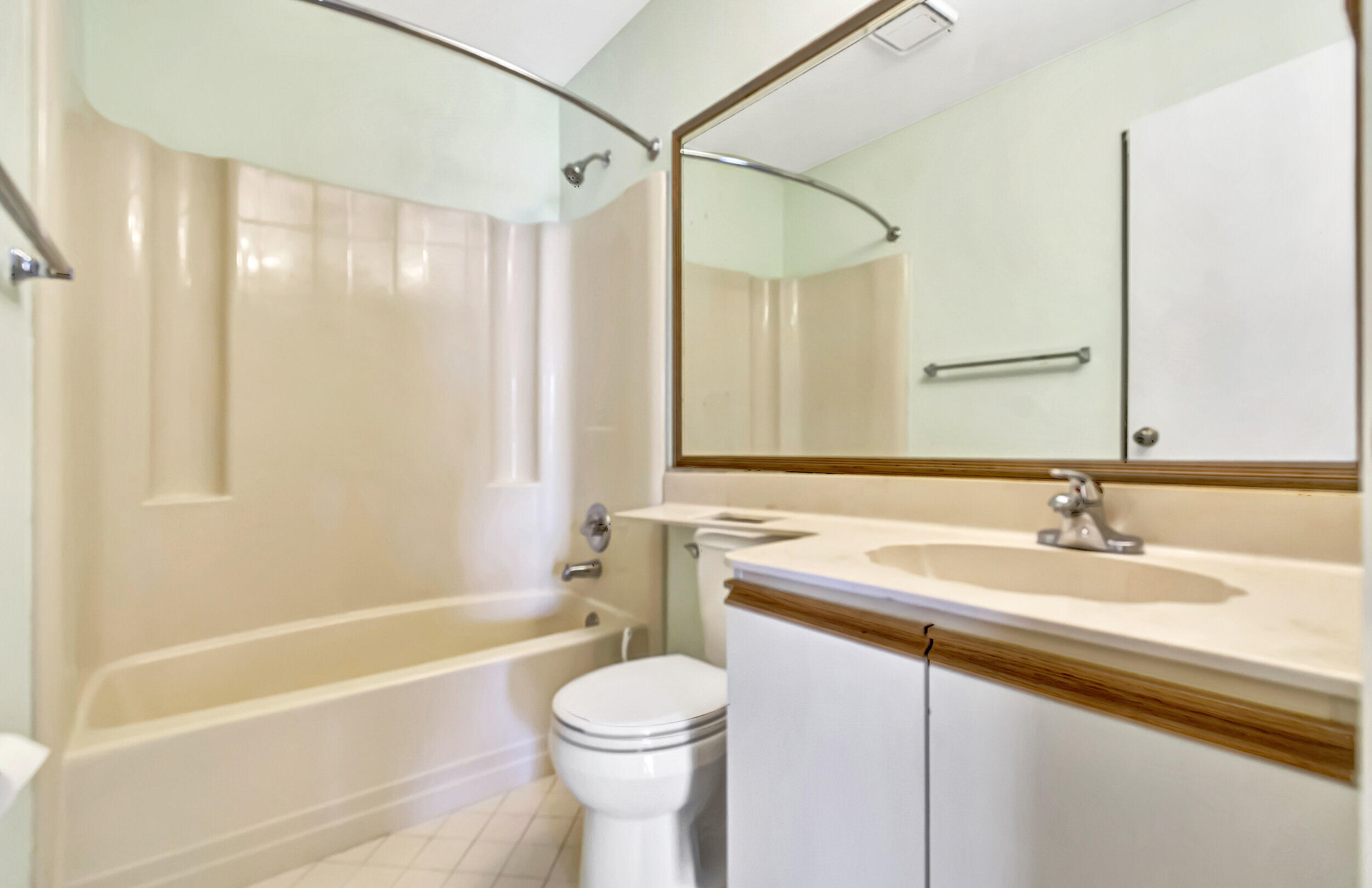 SAN REMO GOLF & TENNIS CLUB CONDO - Residential