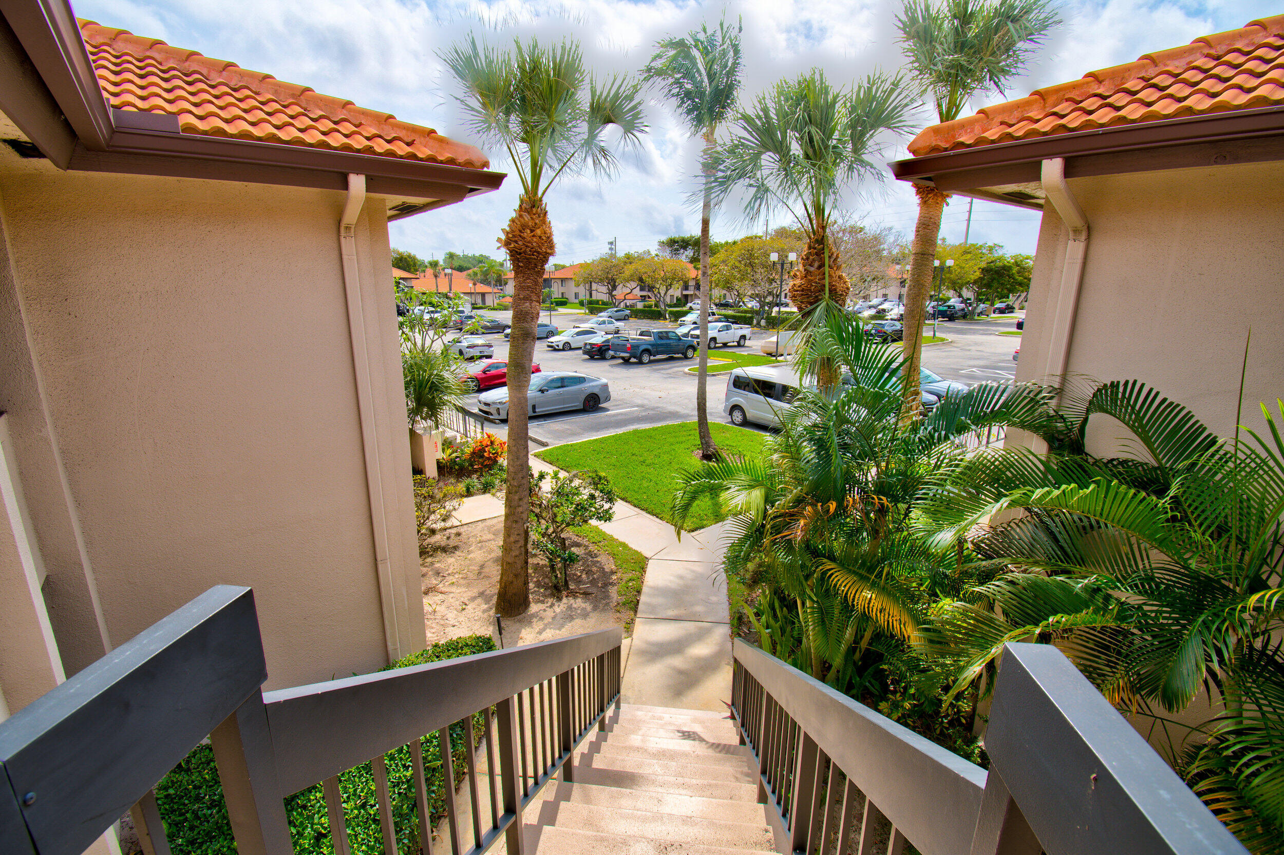 SAN REMO GOLF & TENNIS CLUB CONDO - Residential