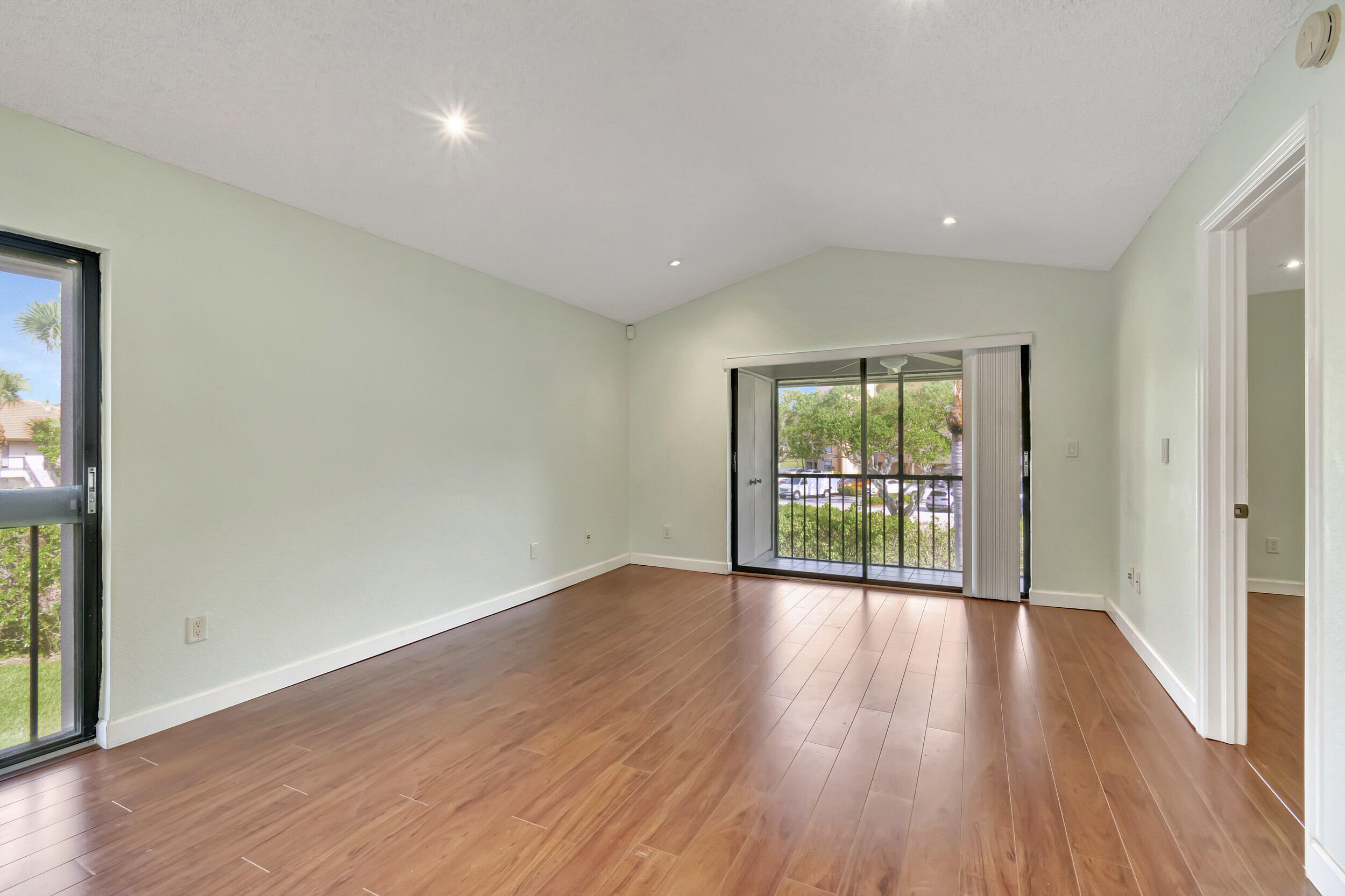 SAN REMO GOLF & TENNIS CLUB CONDO - Residential