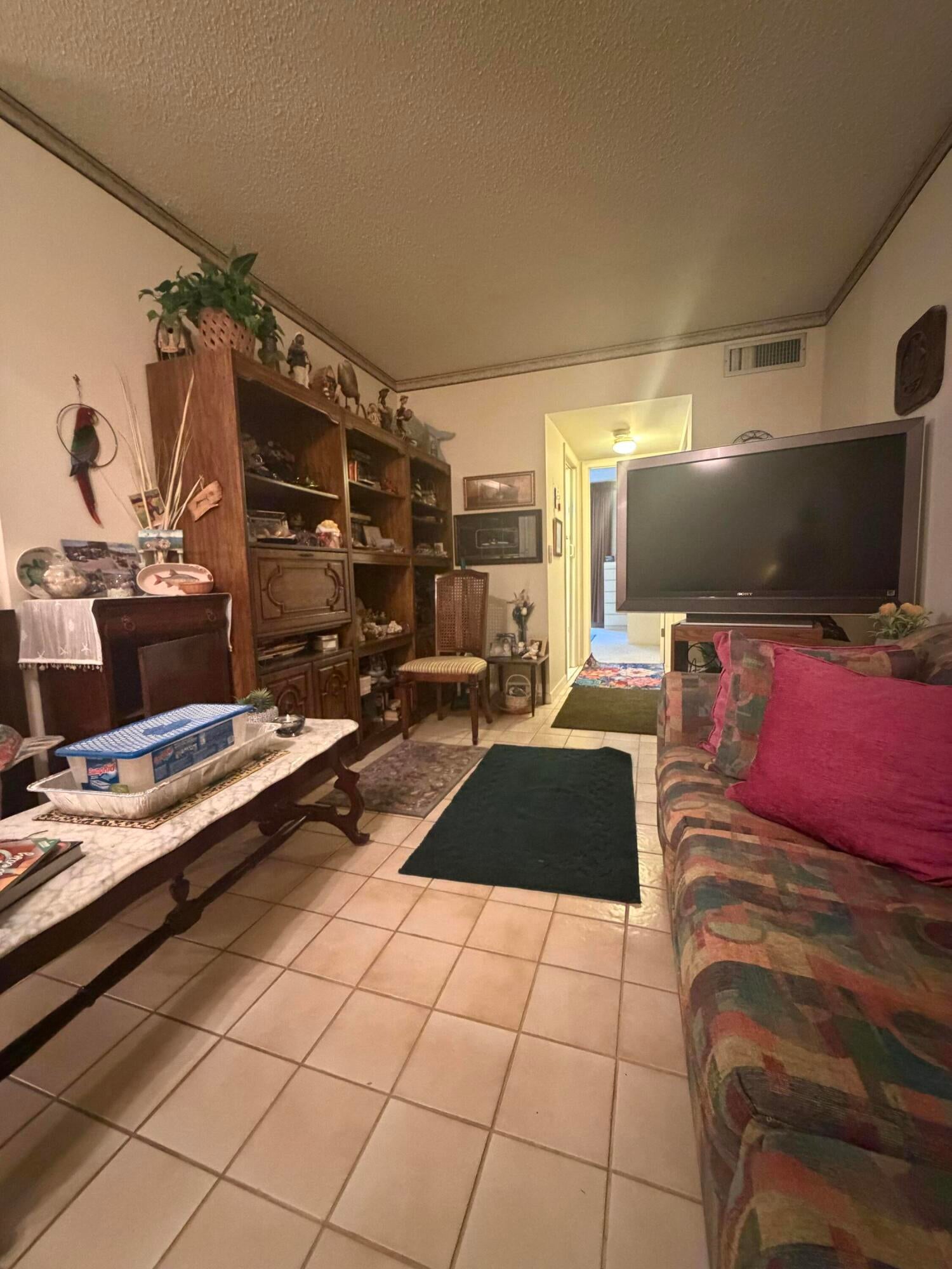 2878 Donnelly Drive 103