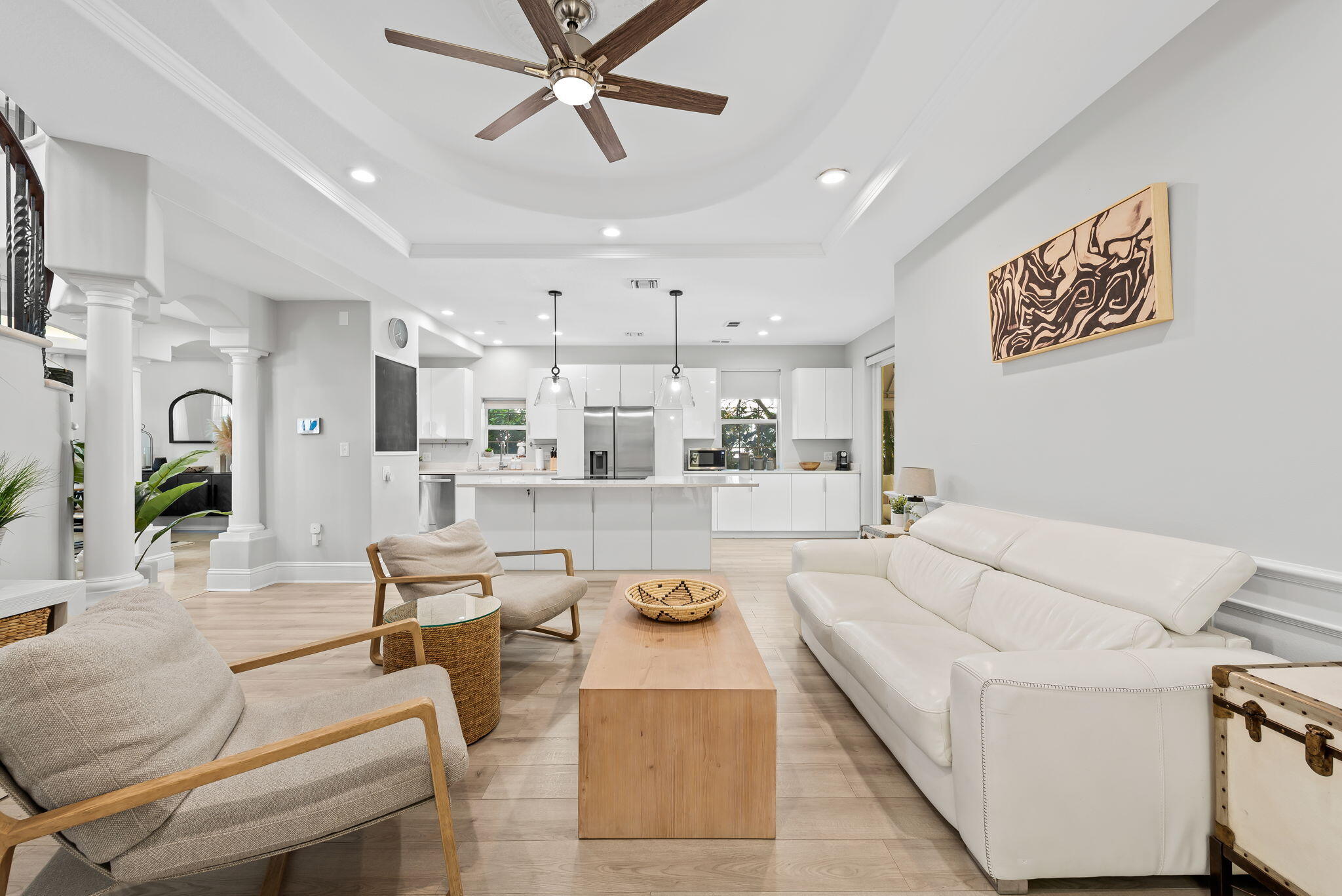 HOLLYWOOD LAKES SECTION - Residential
