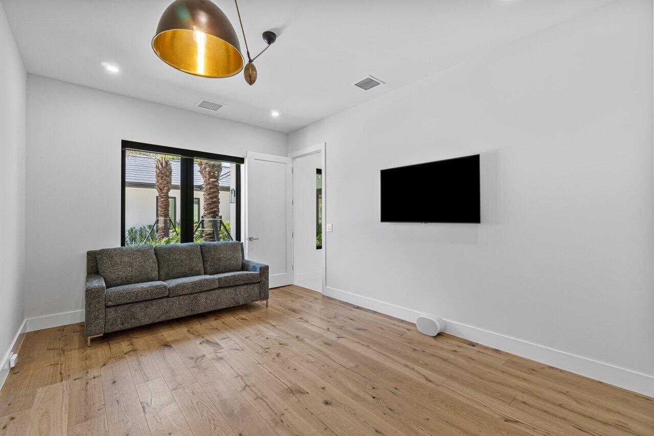 VINTAGE OAKS / POLO CLUB - Residential