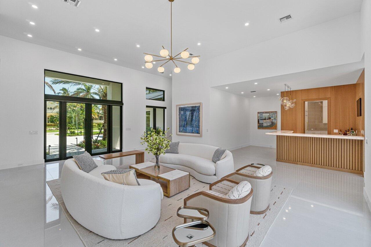 VINTAGE OAKS / POLO CLUB - Residential