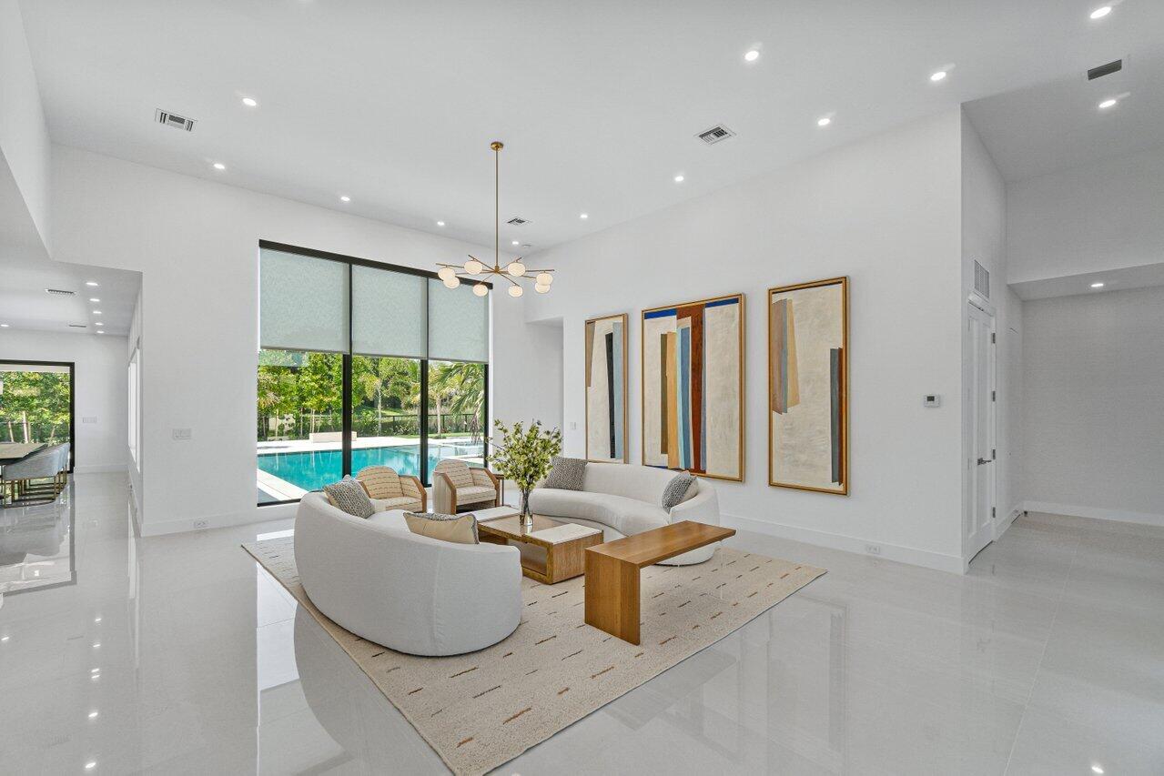 VINTAGE OAKS / POLO CLUB - Residential