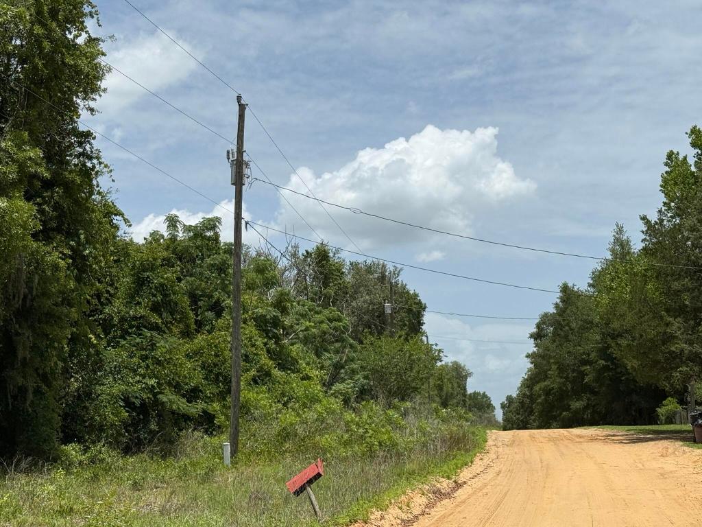 INTERLACHEN LAKES ESTATES - Land