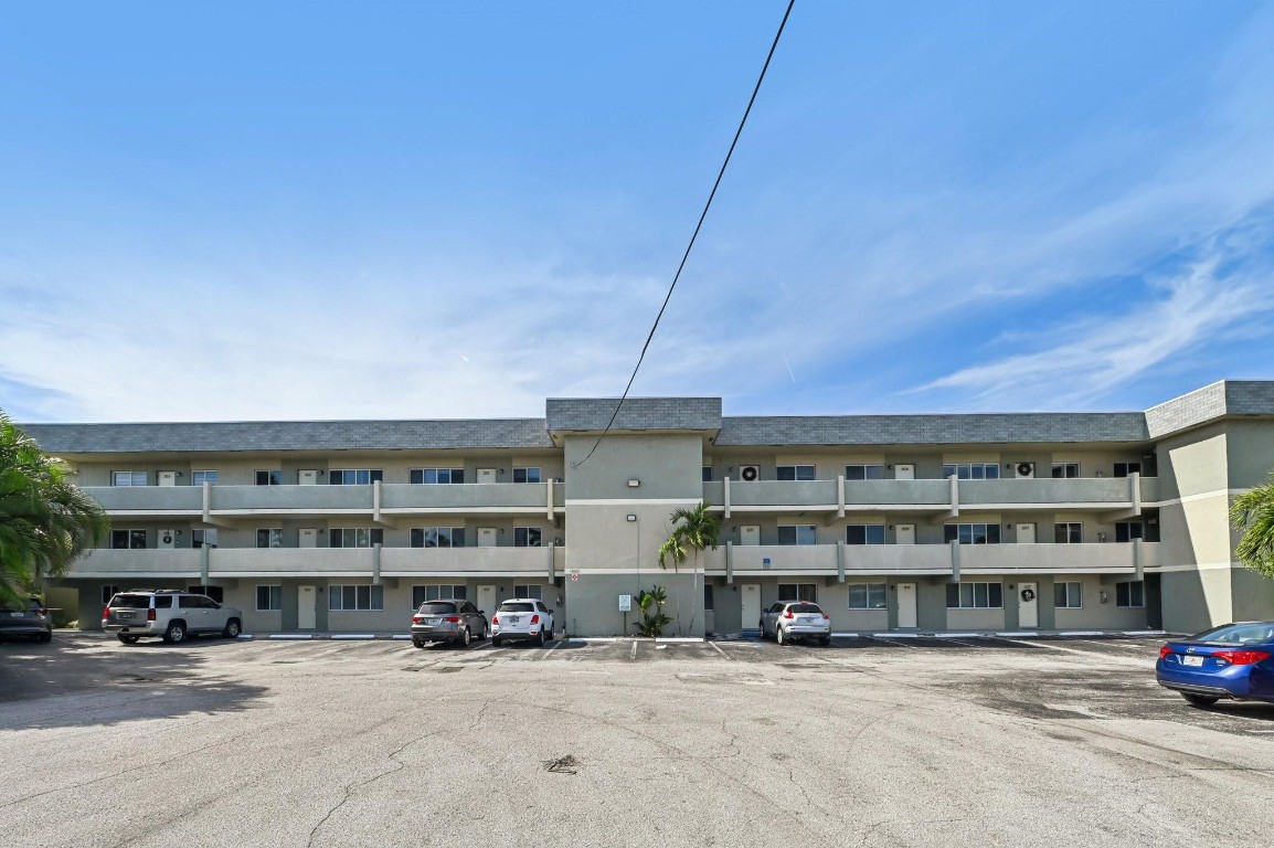 Coral Point Condo - Residential