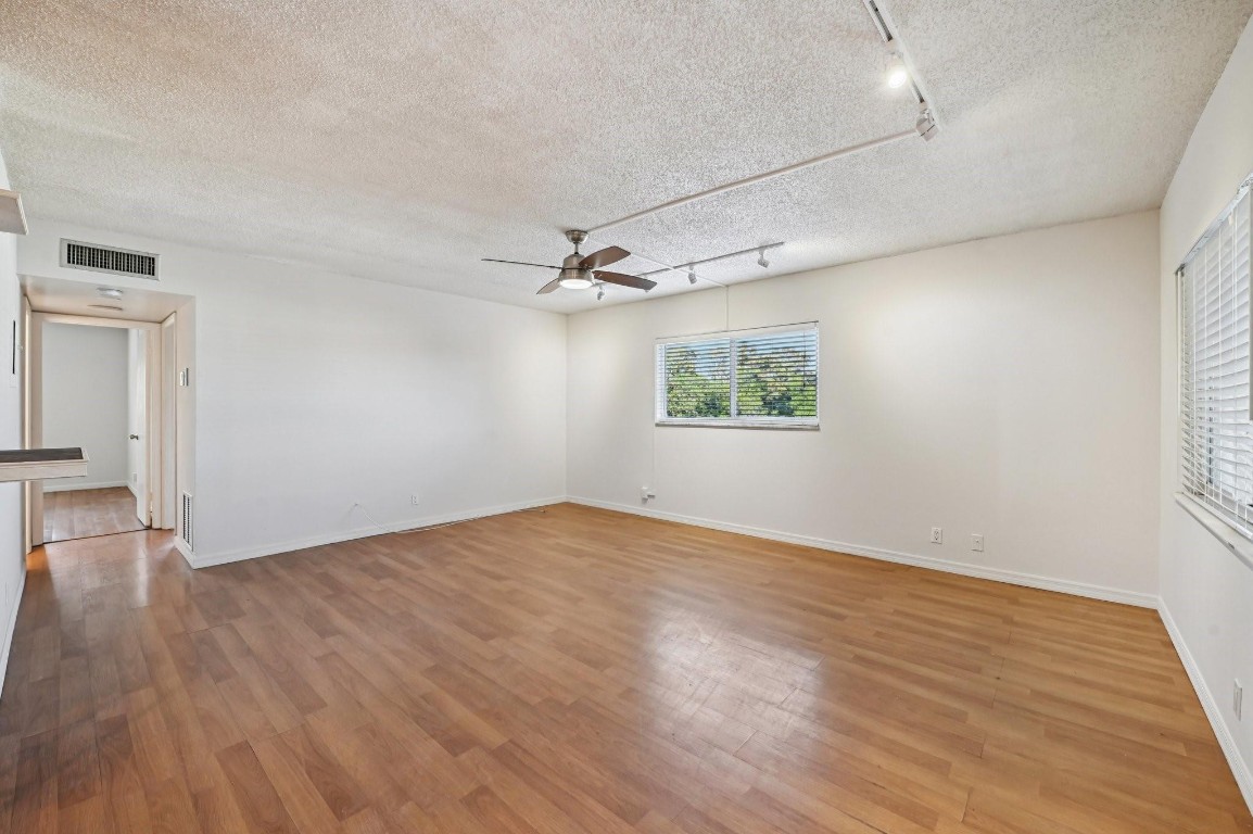 1400 NE 54th Street 208