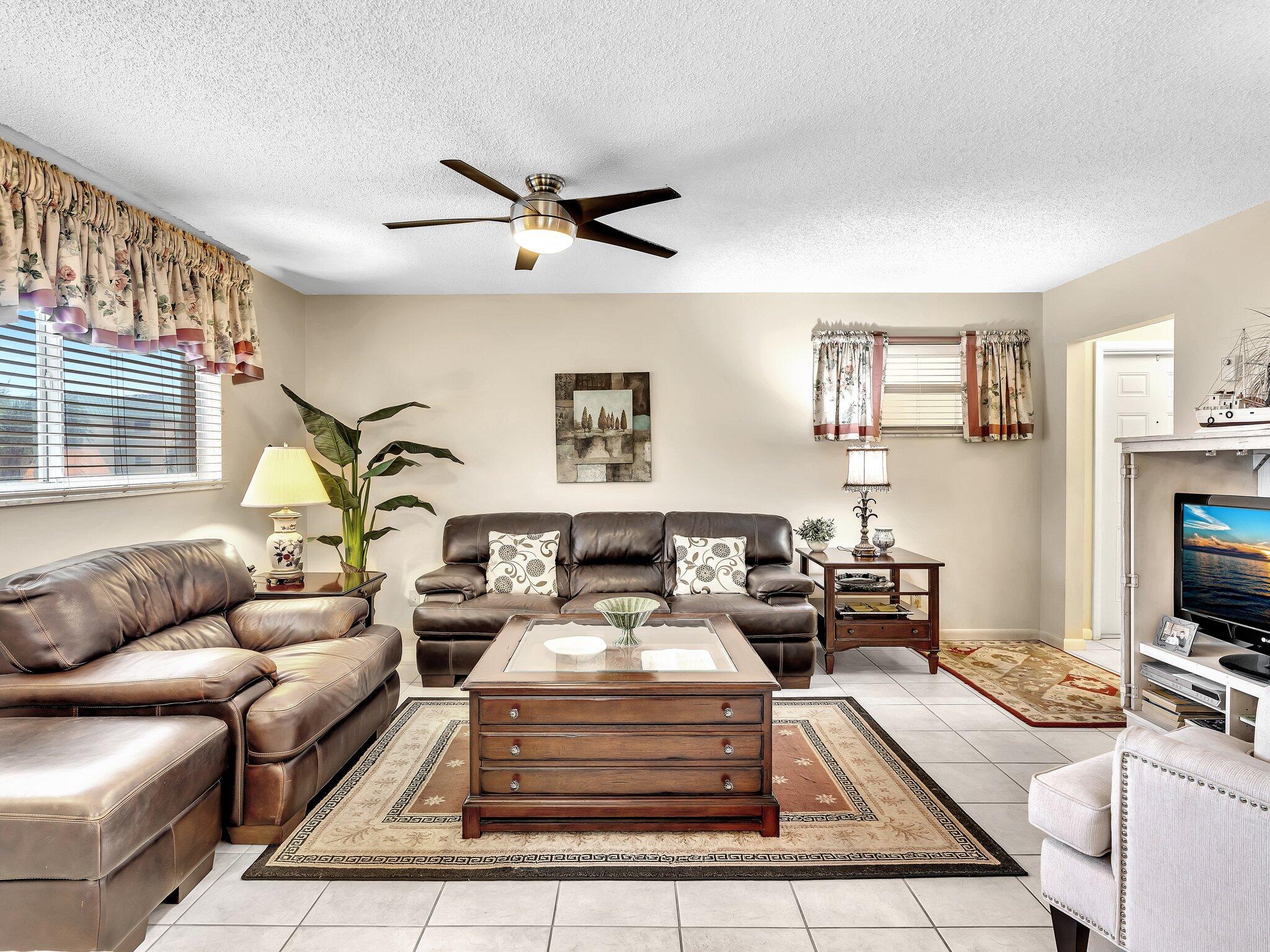 28 Colonial Club Drive 204