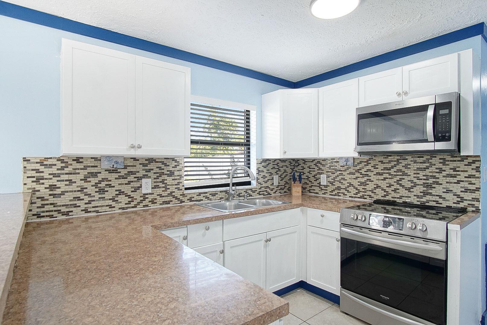 SHERATON PLAZA UNIT 3 REP - Residential