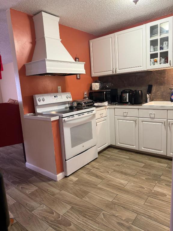 4171 SE Geneva Drive