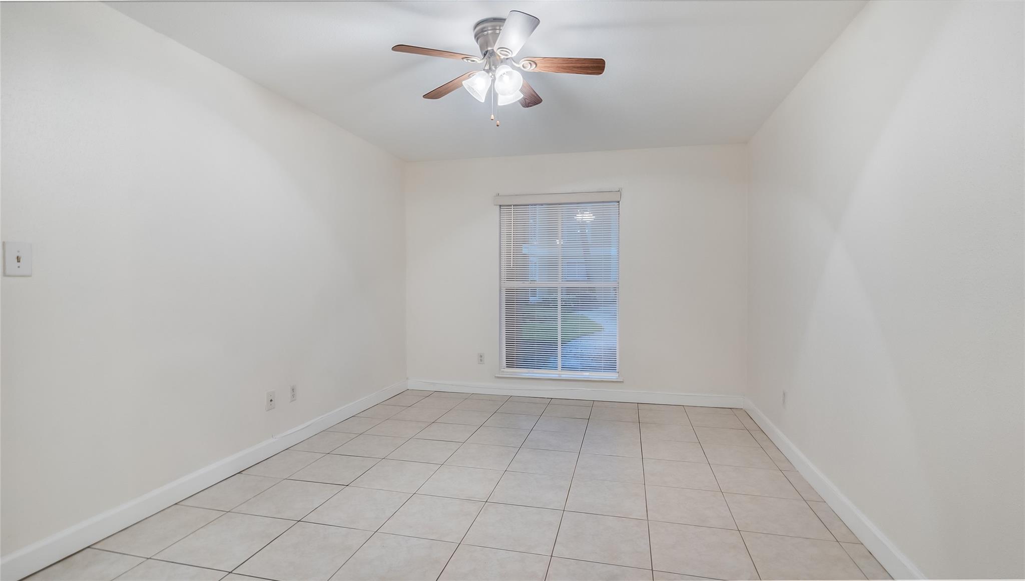 SAVANNAH AT RIVERSIDE - Residential