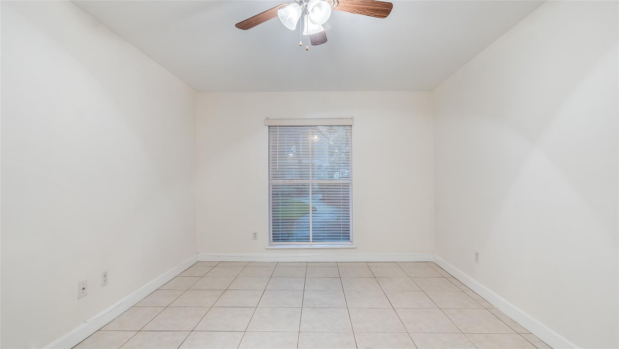 SAVANNAH AT RIVERSIDE - Residential