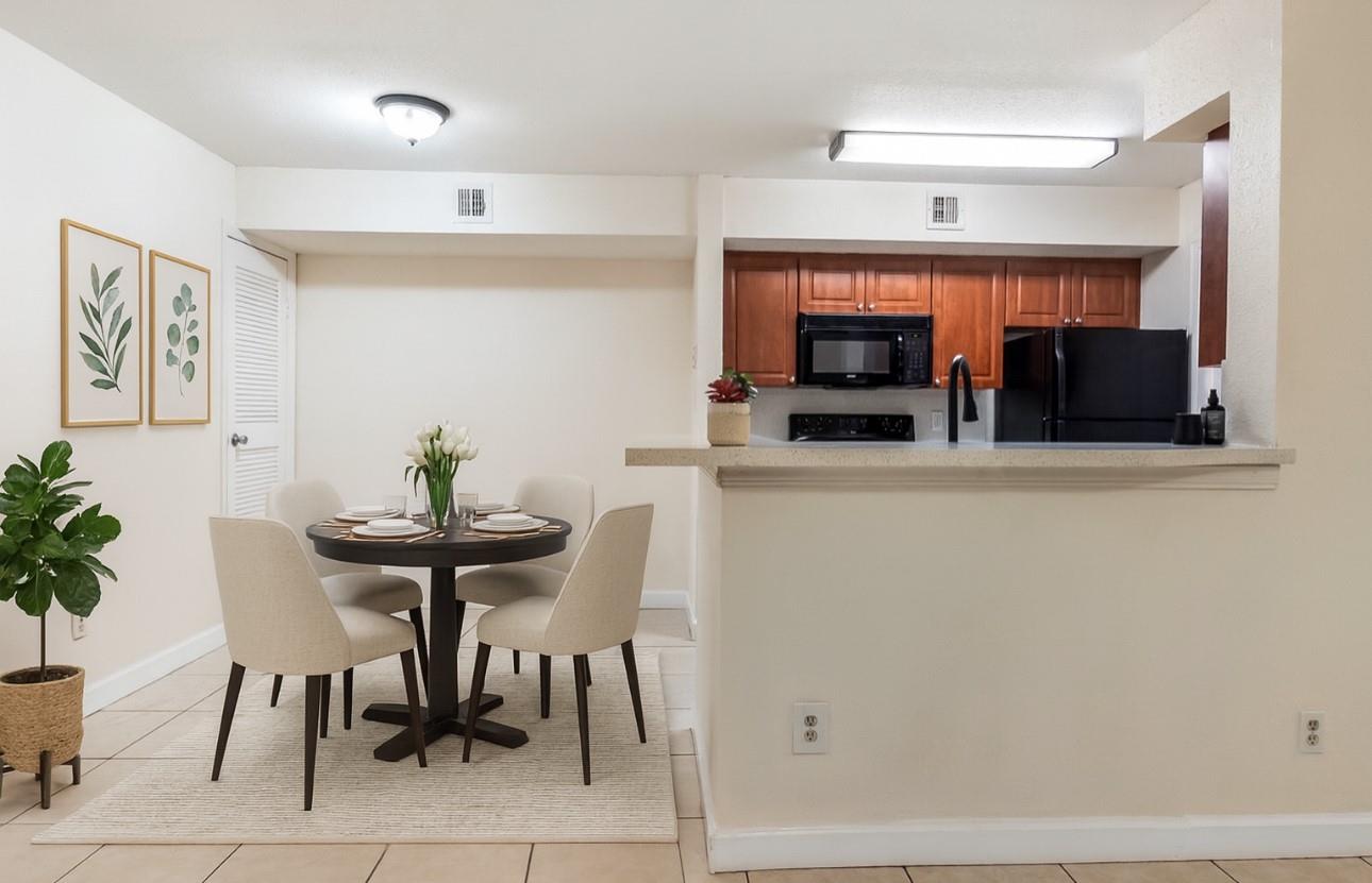 SAVANNAH AT RIVERSIDE - Residential
