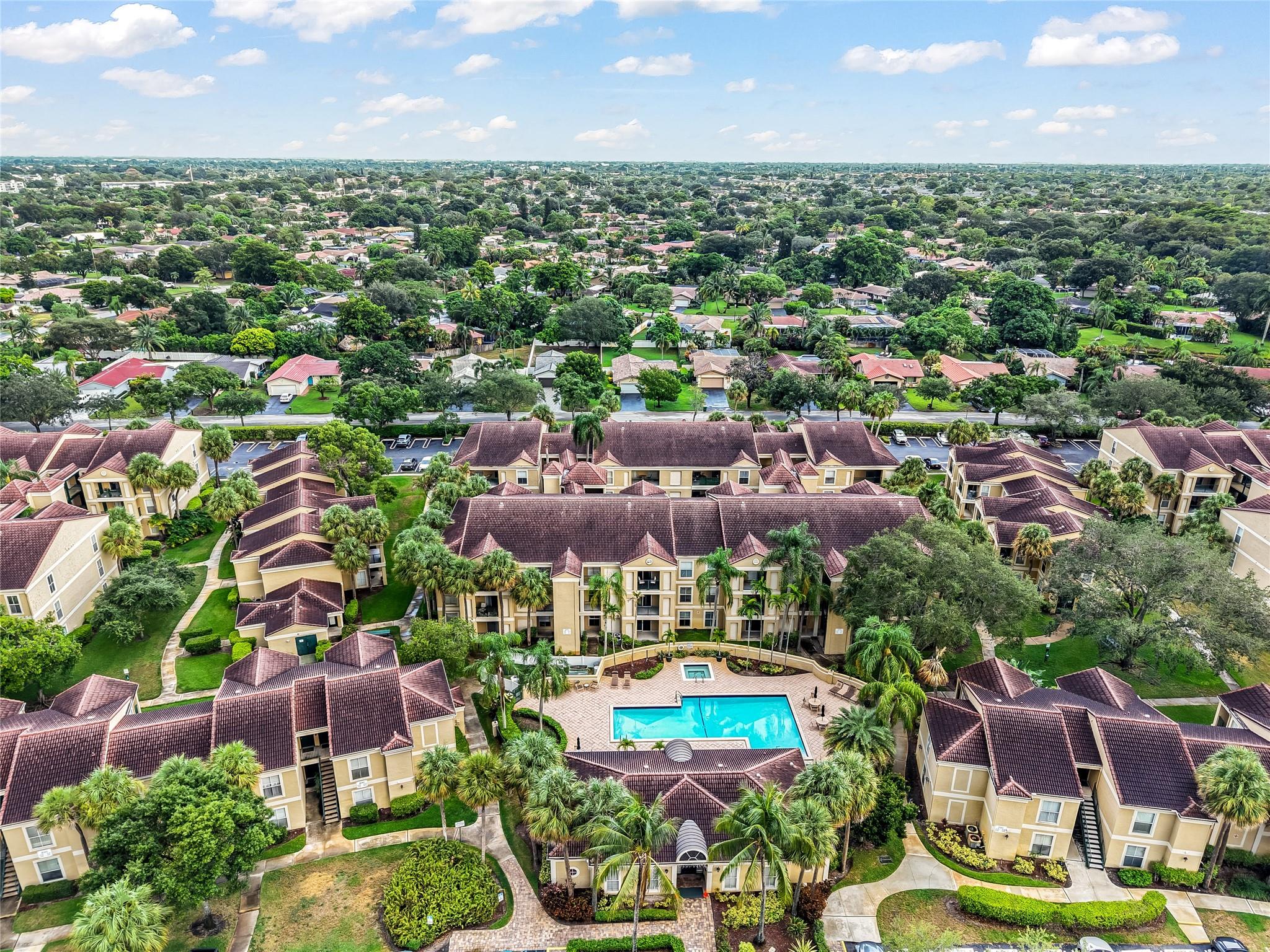 SAVANNAH AT RIVERSIDE - Residential
