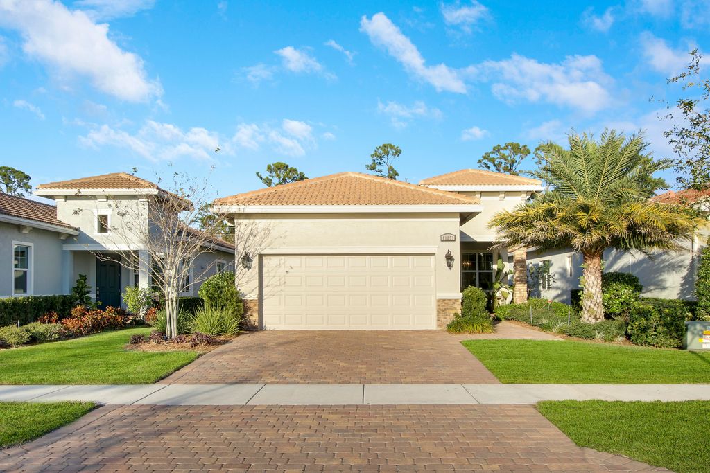 Photo of 11251 SW Visconti Way, Port St Lucie, FL 34986 (MLS # R10859482)