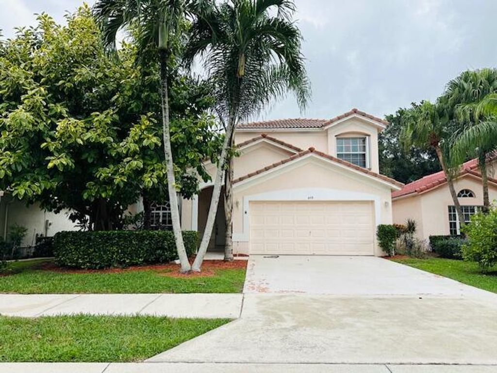 Photo of 459 Woodview Circle, Palm Beach Gardens, FL 33418 (MLS # R11028852)