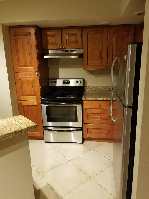 PONTE VERDE AT PALM BEACH LAKES CONDO - Residential Lease