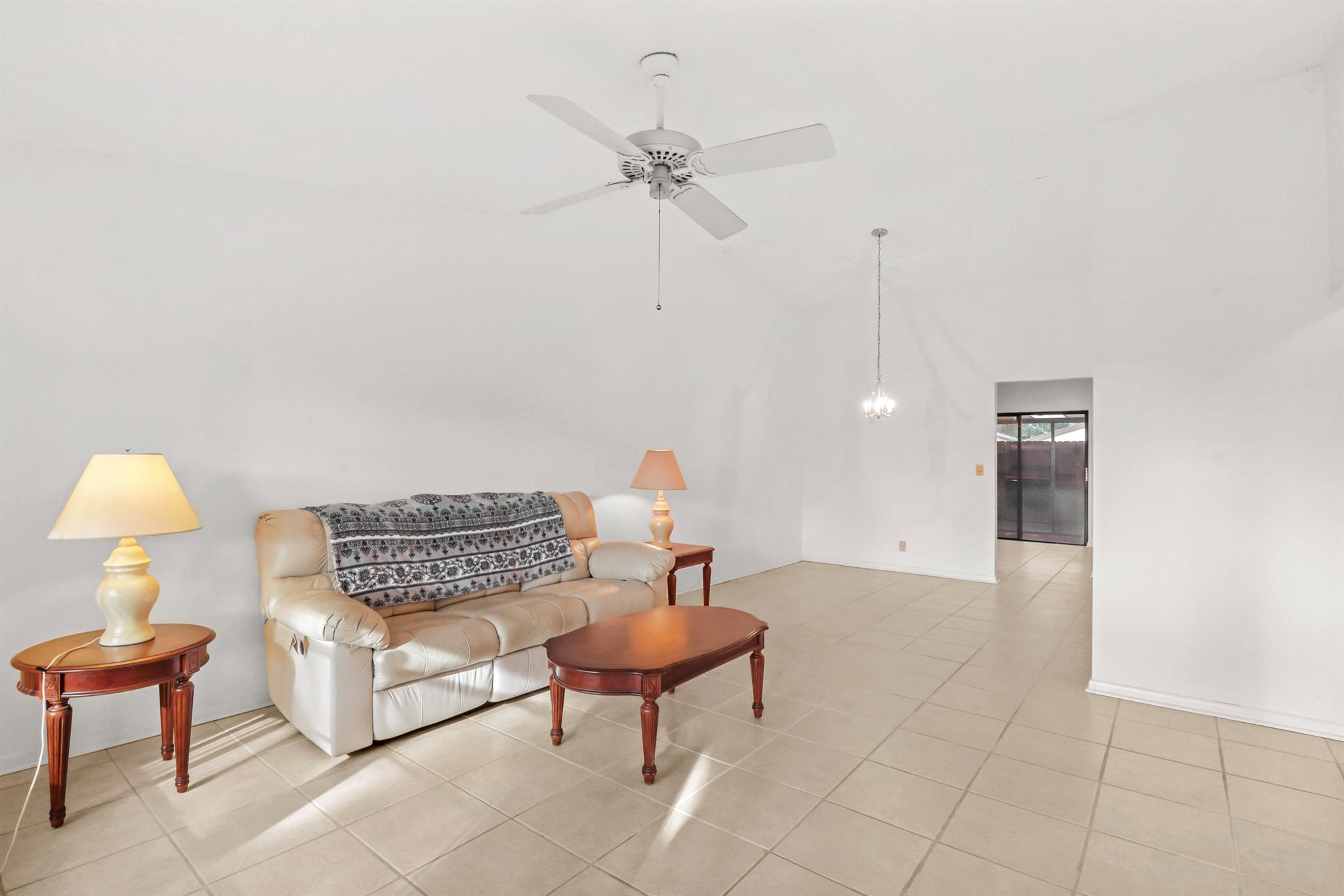 VILLAS OF HOBE SOUND COND - Residential