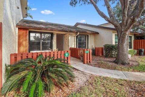 Photo of 8094 SE Villa Circle, Hobe Sound, FL 33455 (MLS # R11148970)