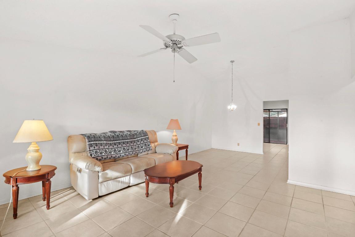 VILLAS OF HOBE SOUND CONDO - Residential