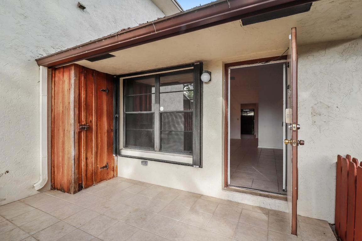 VILLAS OF HOBE SOUND CONDO - Residential