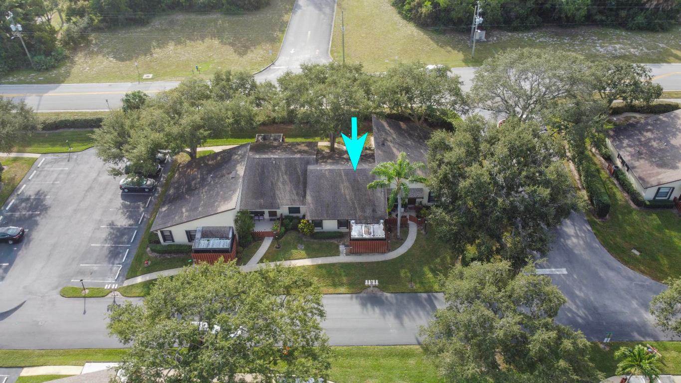 VILLAS OF HOBE SOUND CONDO - Residential