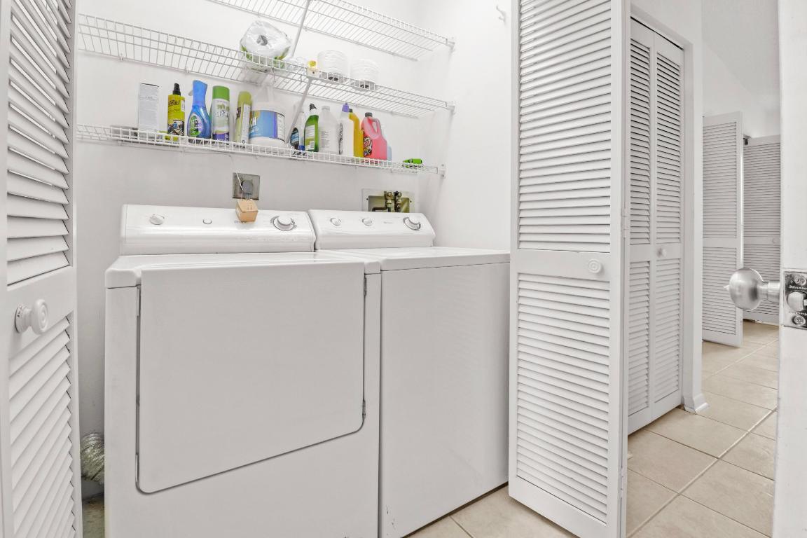 VILLAS OF HOBE SOUND CONDO - Residential