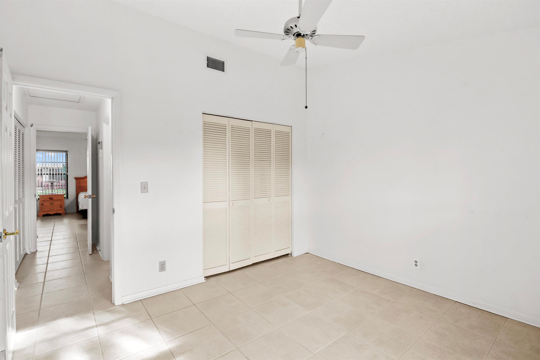 VILLAS OF HOBE SOUND COND - Residential