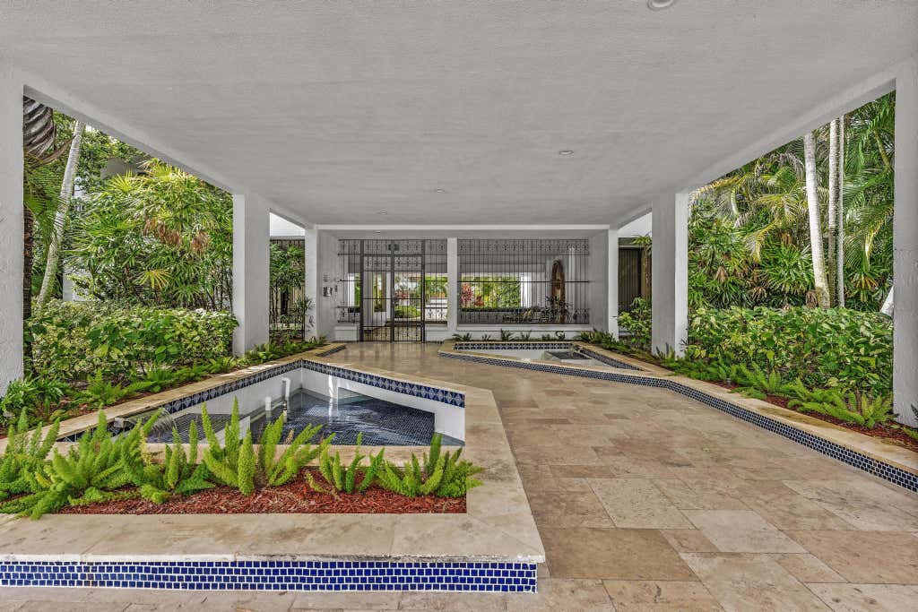 Photo of 23200 Camino Del Mar #602, Boca Raton, FL 33433 (MLS # B26060818)