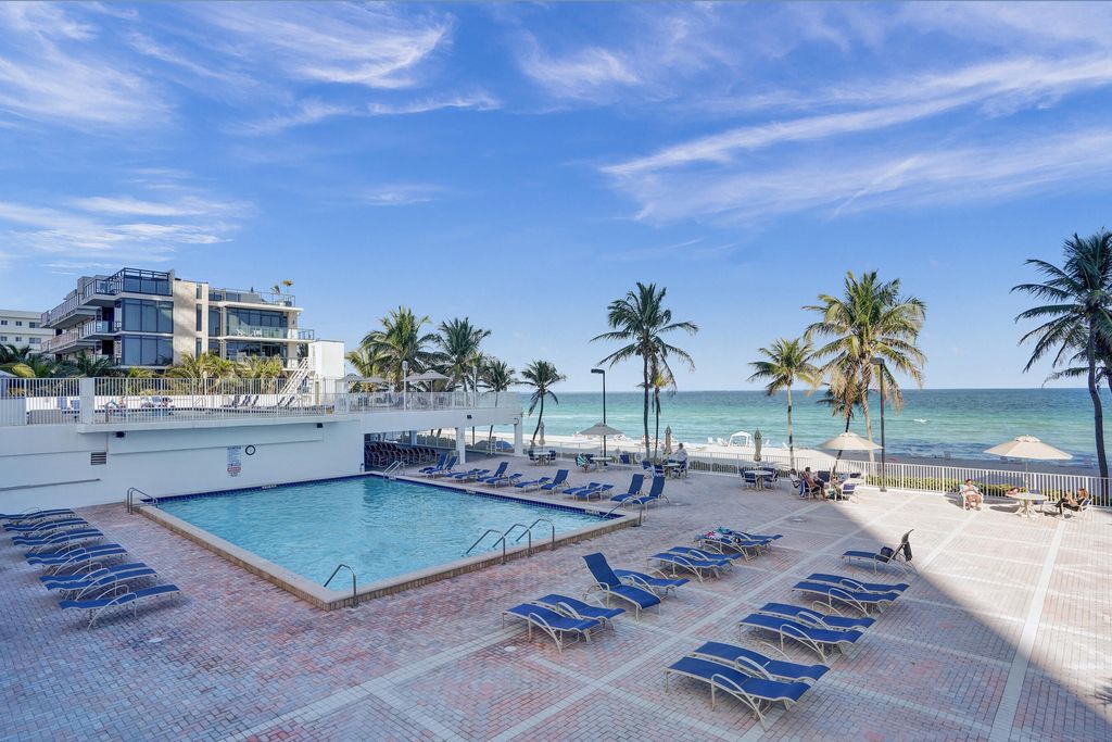Photo of 2301 S Ocean Drive #1408, Hollywood, FL 33019 (MLS # B26011277)