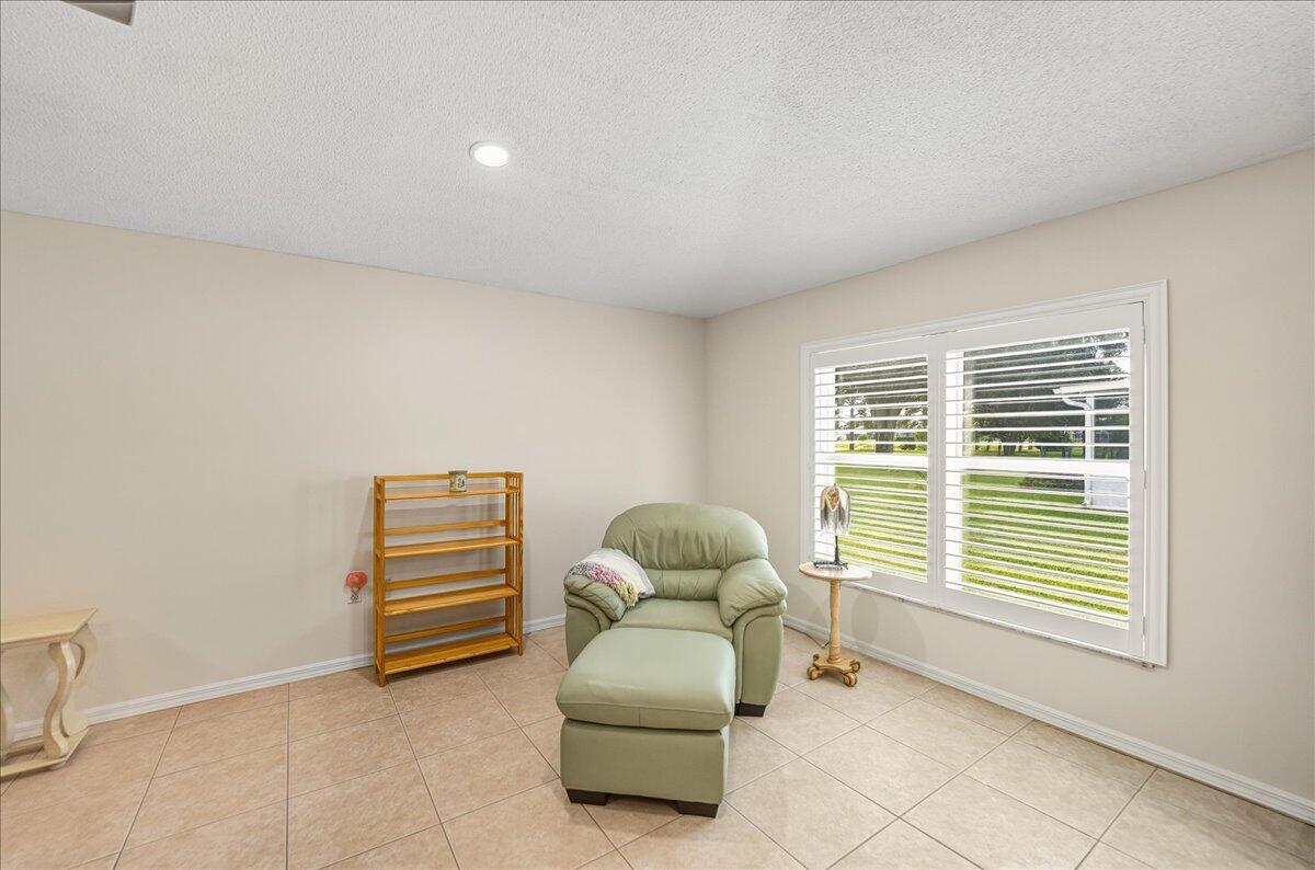 SAWGRASS LAKES PLAT NO 1 - Residential