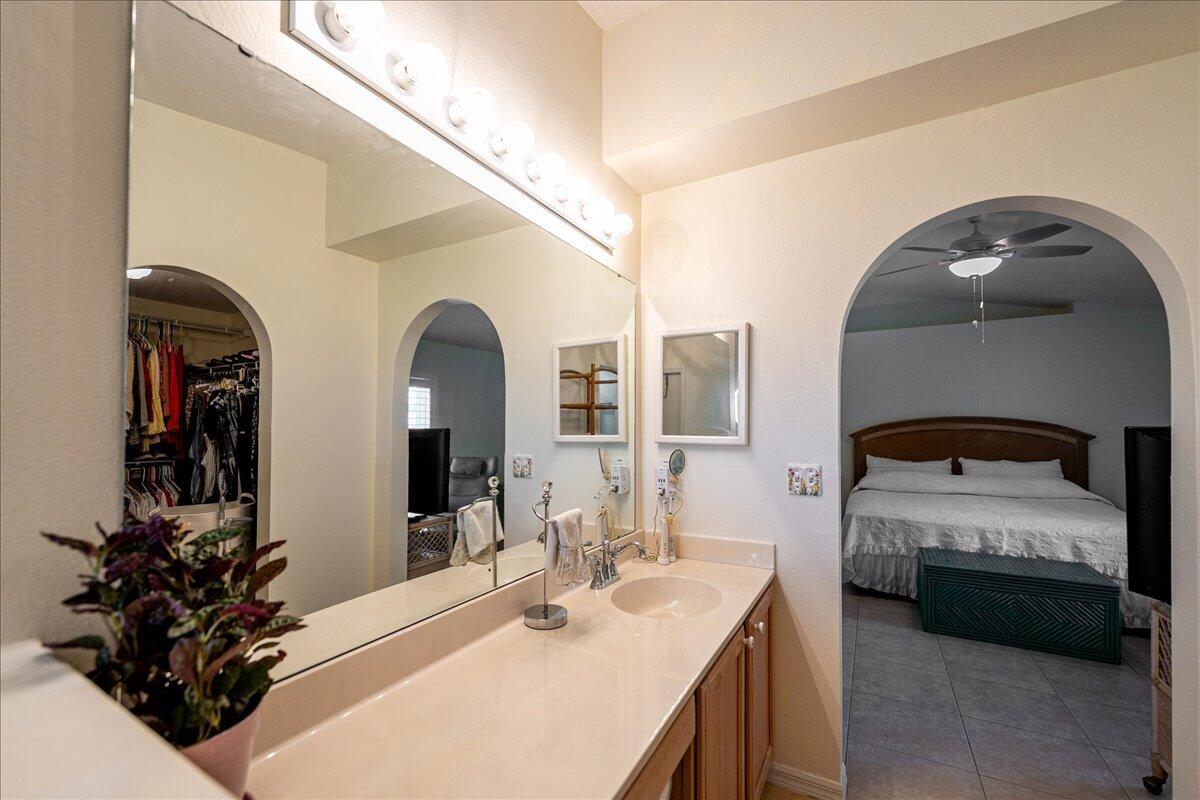 SAWGRASS LAKES PLAT NO 1 - Residential