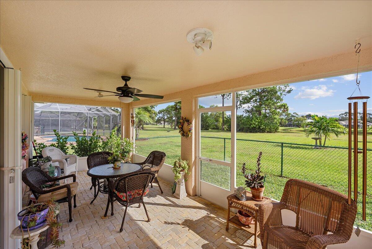 SAWGRASS LAKES PLAT NO 1 - Residential