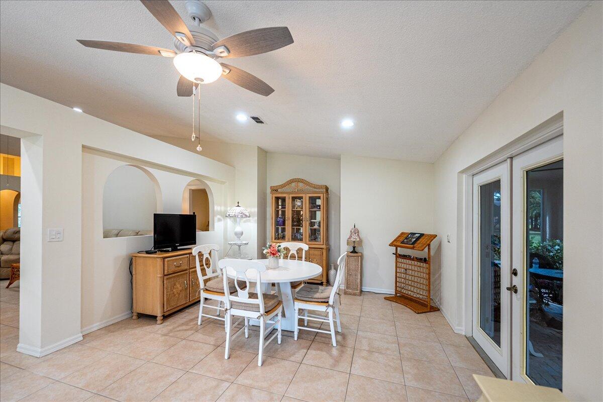 SAWGRASS LAKES PLAT NO 1 - Residential