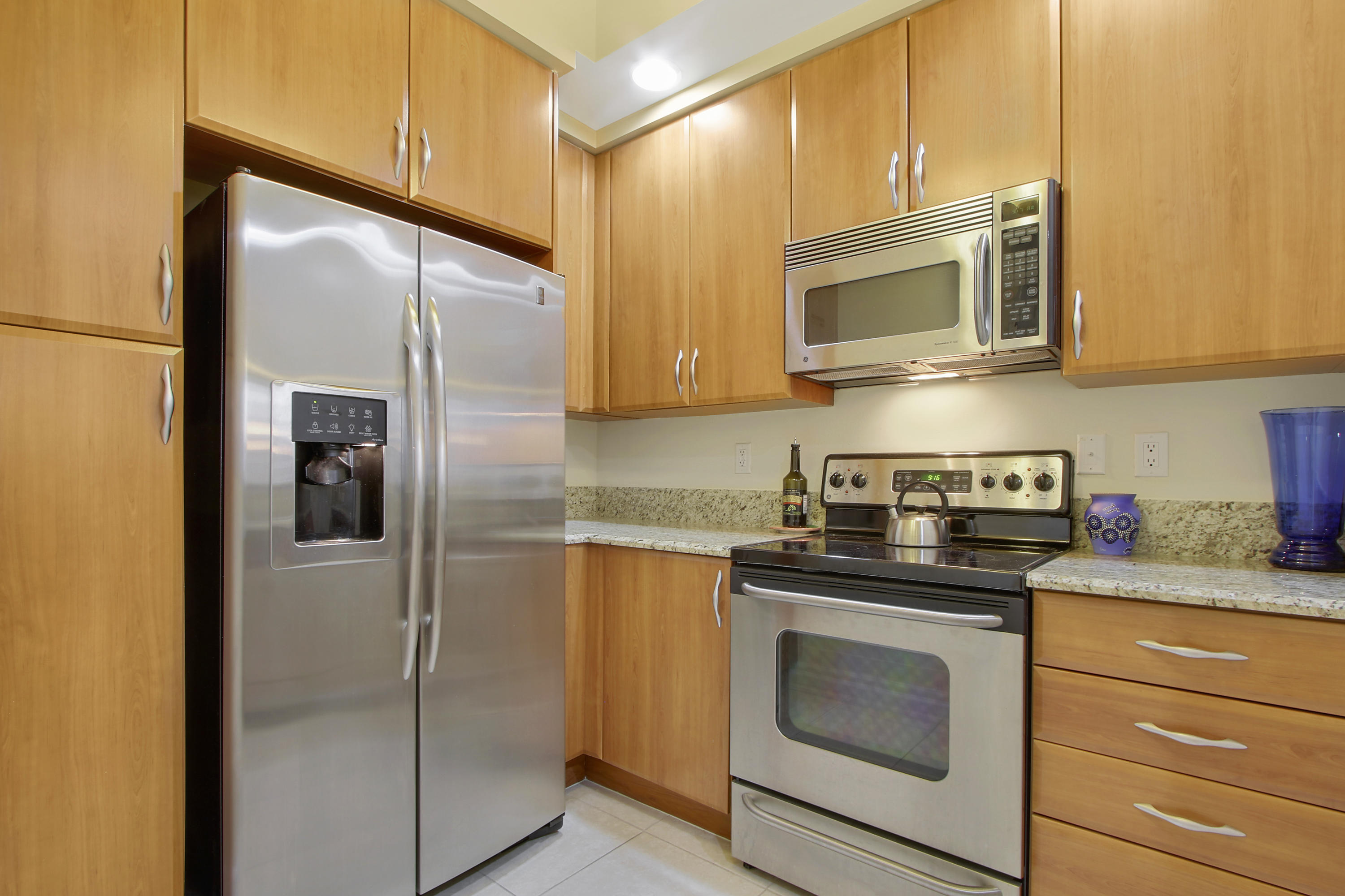 ONE CITY PLAZA CONDO - Residential Lease