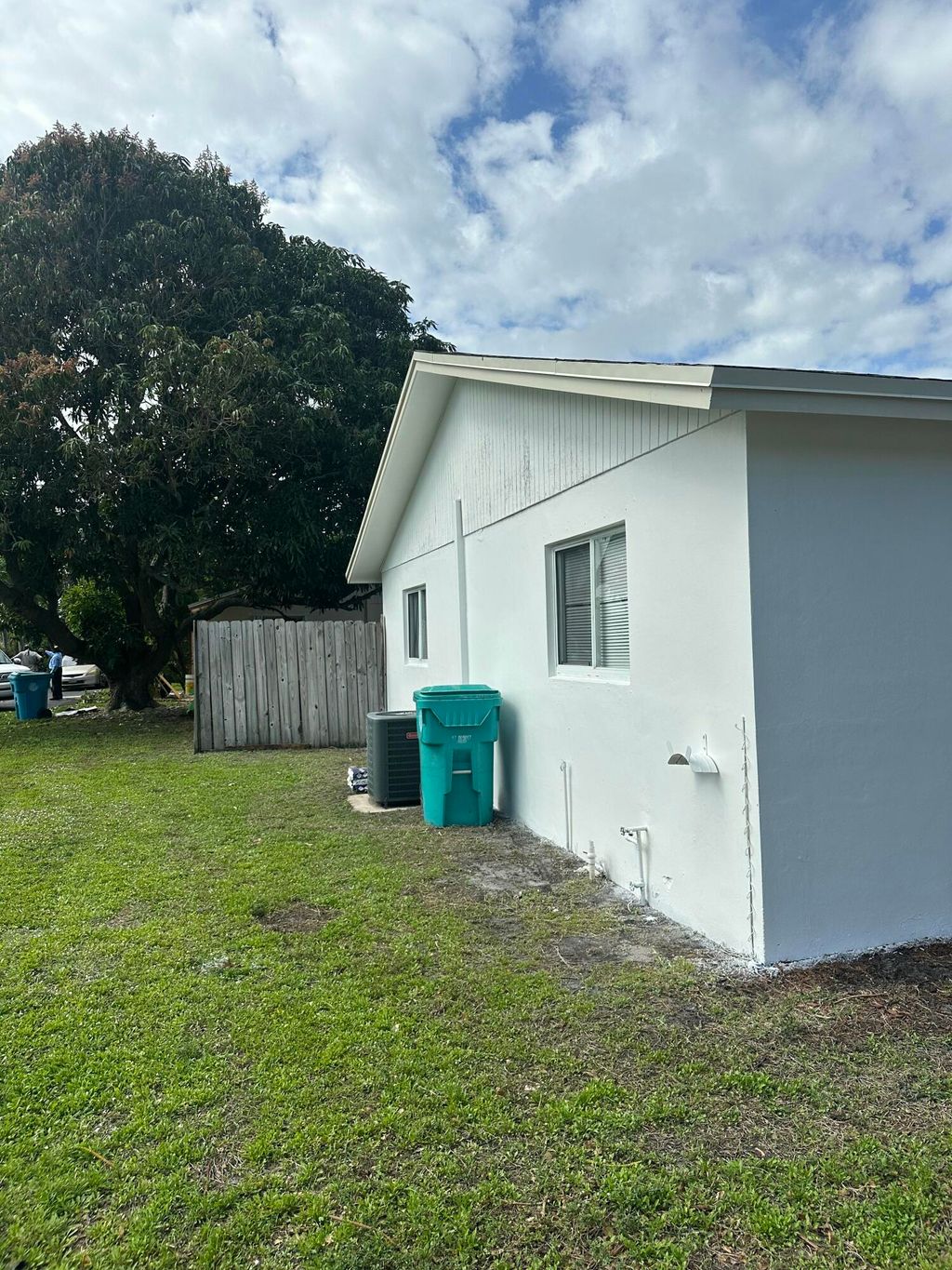 Photo of 2915 SE 2nd Street, Boynton Beach, FL 33435 (MLS # R11058433)