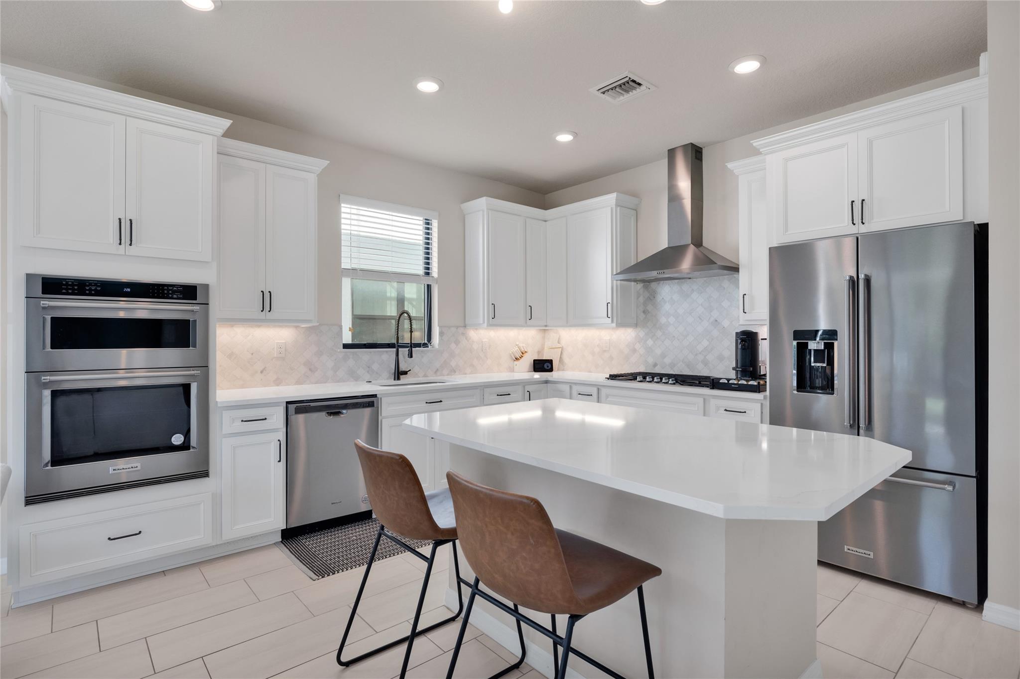 4511 E Pinehurst Trl