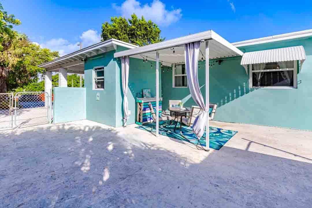 LAKE WORTH TOWN OF - Residential
