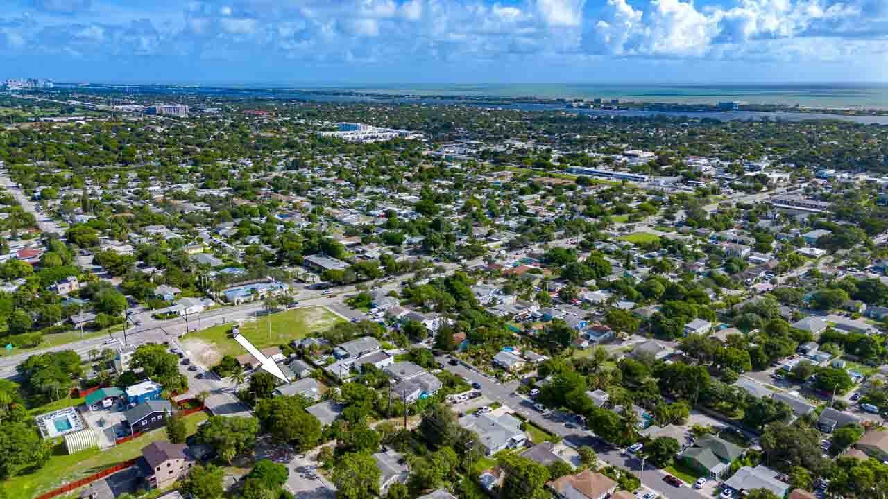 LAKE WORTH TOWN OF - Residential