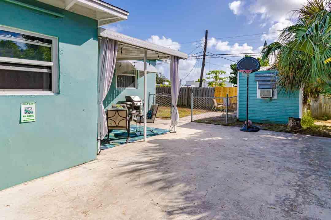 LAKE WORTH TOWN OF - Residential
