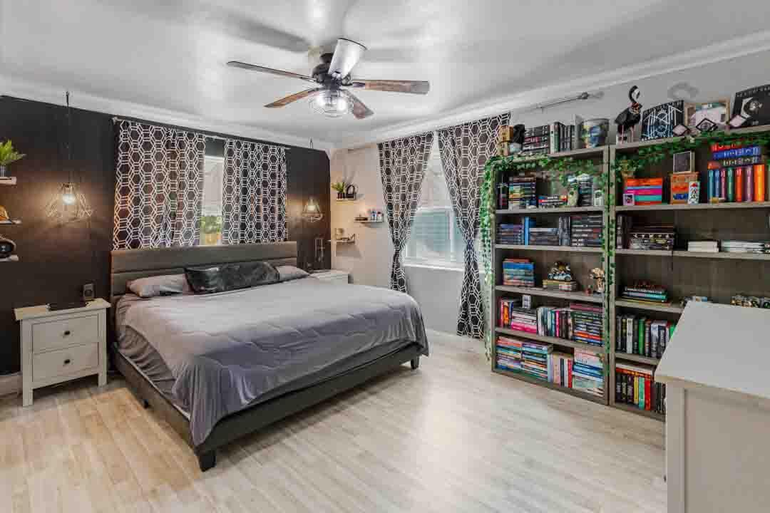 LAKE WORTH TOWN OF - Residential
