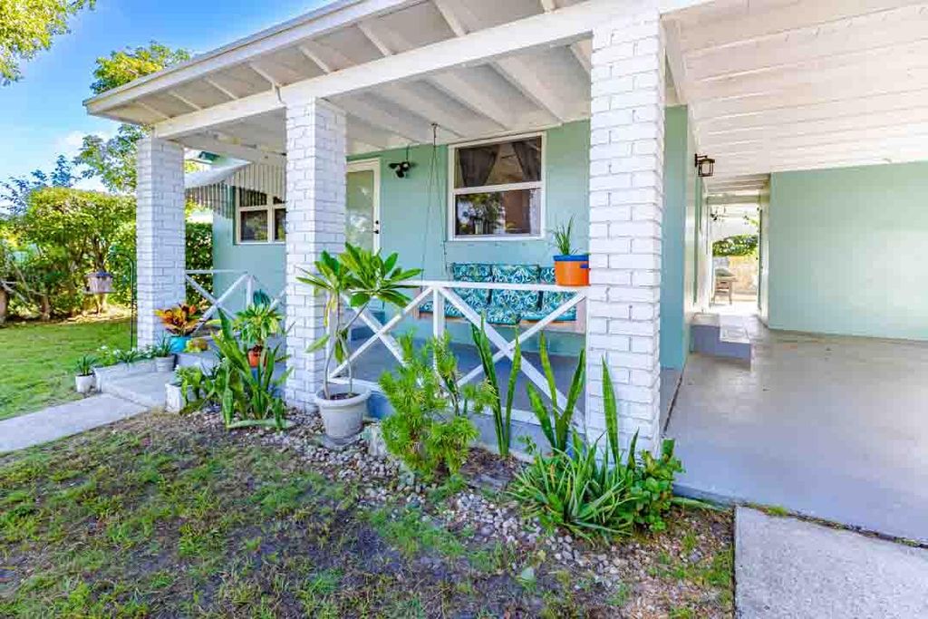 Photo of 906 N A Street, Lake Worth Beach, FL 33460 (MLS # R11130188)