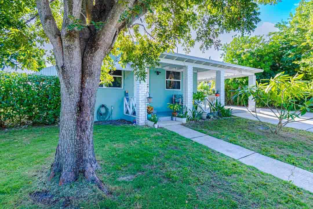 LAKE WORTH TOWN OF - Residential