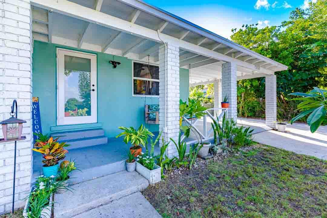 LAKE WORTH TOWN OF - Residential
